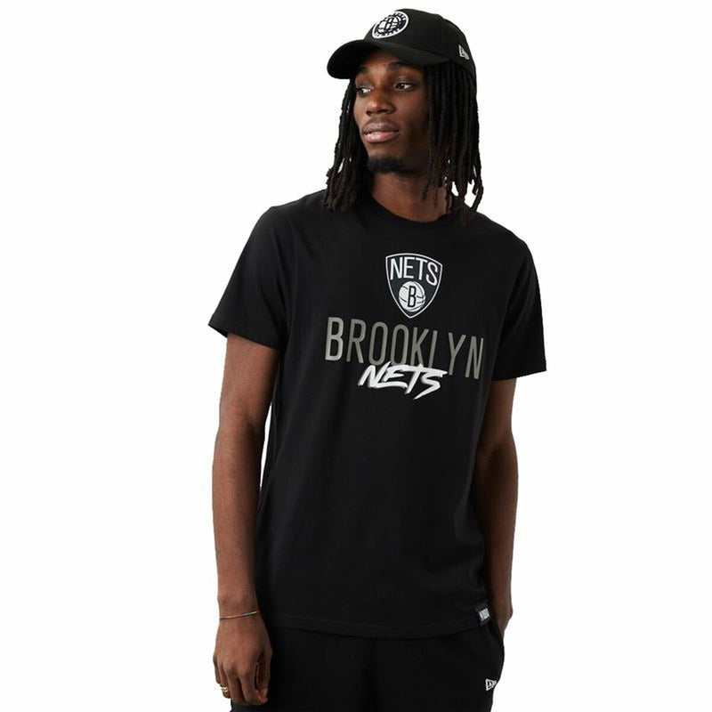 Herren Kurzarm-T-Shirt New Era Brooklyn Nets NBA Script Schwarz